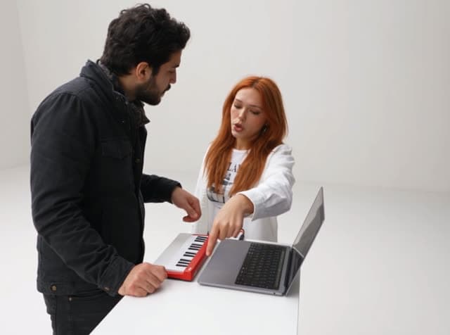 Alors On Danse Duo Video